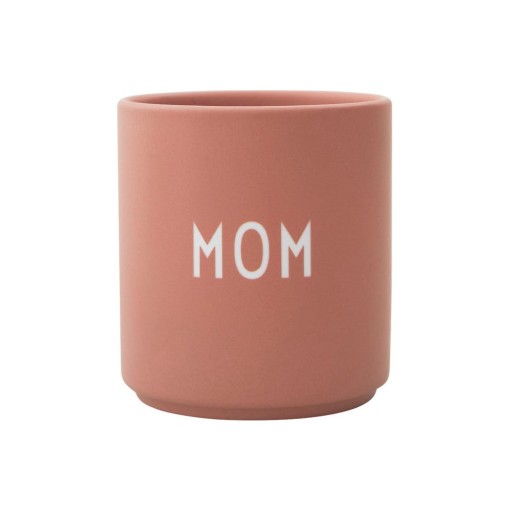 Cană roz/bej din porțelan 300 ml Mom – Design Letters